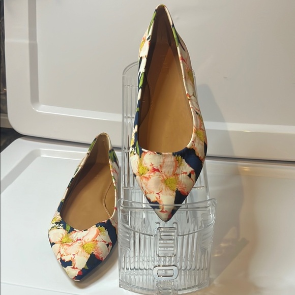 J. Crew Blue and White Floral Flats size 8 - Picture 1 of 12